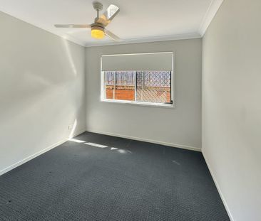 1/4 Radmila Court, Bellbird Park, Qld 4300 - Photo 3