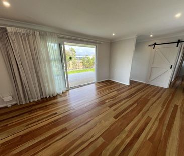 Levin - 3 bedrooms - Photo 2