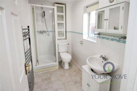 4 bedroom link detached house to rent - Photo 3