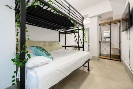 Calle de Rafael Juan y Seva, Madrid, Community of Madrid 28028 - Photo 3