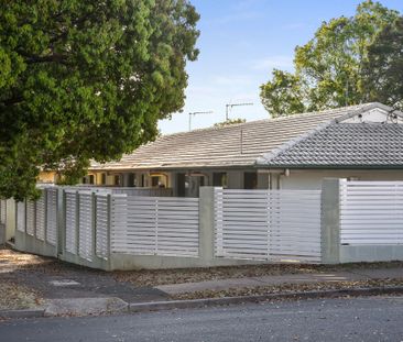 Neat & Tidy Inner City Unit - Photo 4