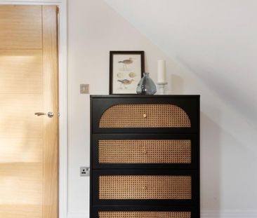 4 bedroom semi-detached house to rent - Photo 5