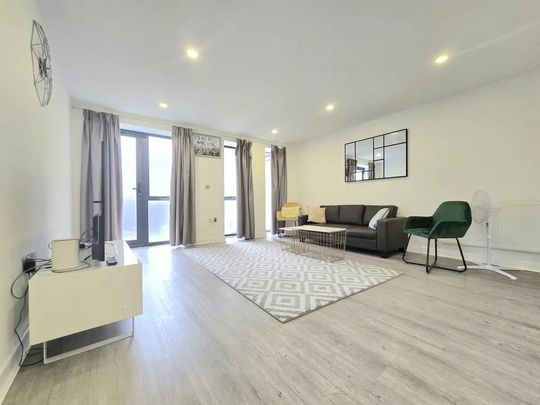 3 bedroom ground floor maisonette to rent - Photo 1