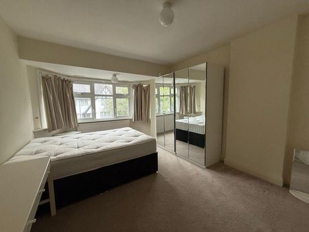 3 bedroom terraced house to rent - Photo 4