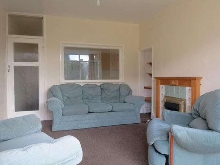 Bedroom Semi Detached House In Winton, BH3 - Photo 2