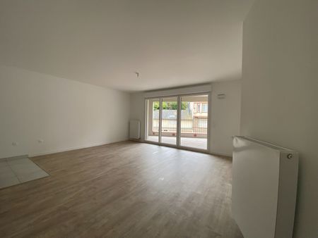 Location Appartement 3 pièces 70m² RENNES 35000 - Photo 4