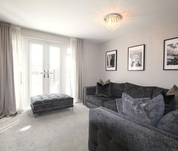 3 bedroom semi-detached house to rent - Photo 2