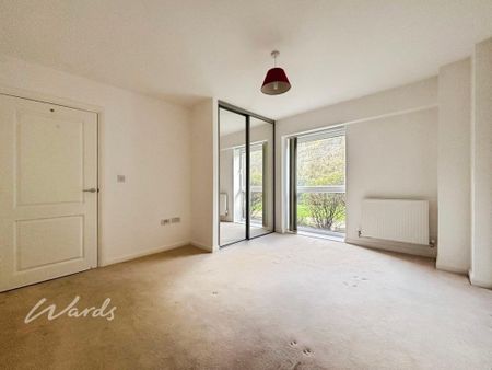 2 bedroom ground floor flat to rent - Photo 5