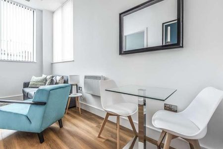 Atria House, Slough, SL1 - Photo 2