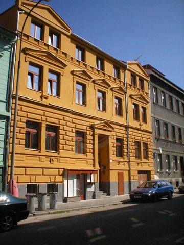 Pronájem bytu 2+1 68 m² - Fotografie 4