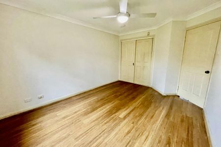 Neat & Tidy Two Bedroom Villa - Photo 2