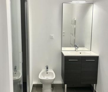 Location Appartement 4 pièces 77m² IRIGNY 69540 - Photo 6