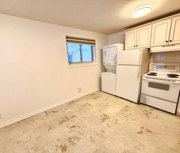 For Lease - 22 Knowles Crescent, Aurora, Ontario - Photo 3