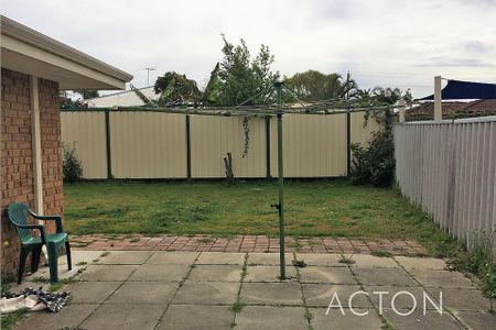 12 Alaric Court, - Photo 5