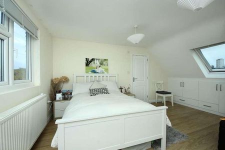 Crowther Avenue, TW8 - Photo 5