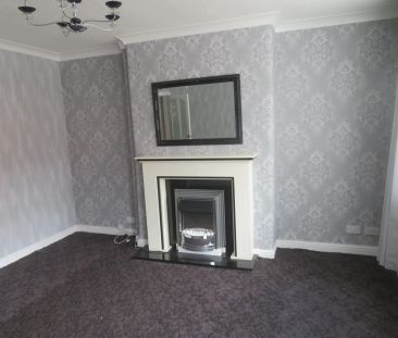 Maud Street, Rochdale, OL12 - Photo 2