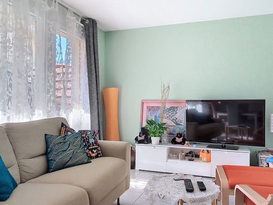 Charming 3.5 room apartment on the ground floor - Photo 1