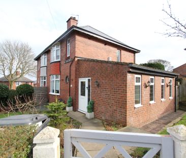 Thorpe House Rise, Sheffield, S8 - Photo 4