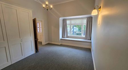 Petone Perfection - Photo 3