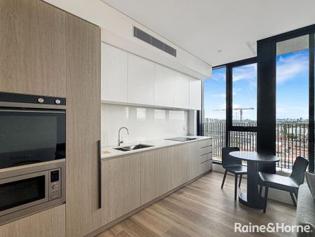 Near New - Furnished Apartment - Photo 3