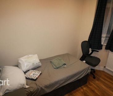 1 bedroom in a house share to rent - Photo 3