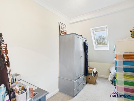 3 bedroom semi-detached house to rent - Photo 5