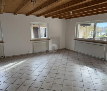 GROSSE TERRASSE, SCHWEDENOFEN UND VIEL PLATZ! - Photo 1