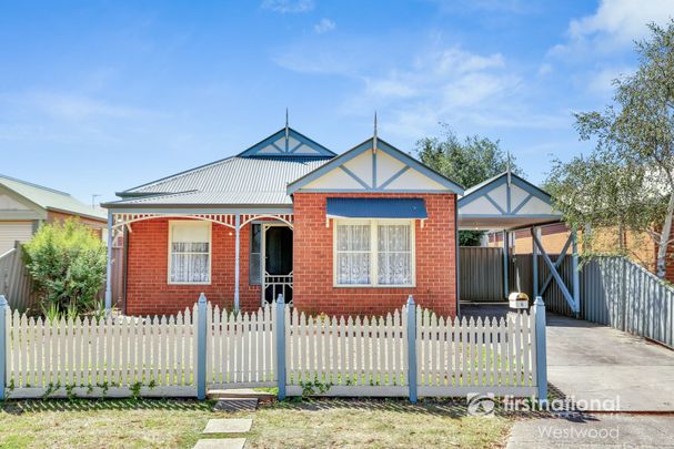 4 Prospect Drive, 3029, Tarneit Vic - Photo 1