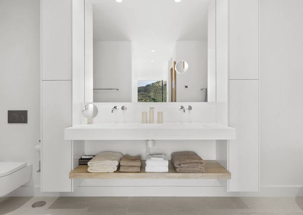 Luxury Villa for rent in Benahavís, Spain