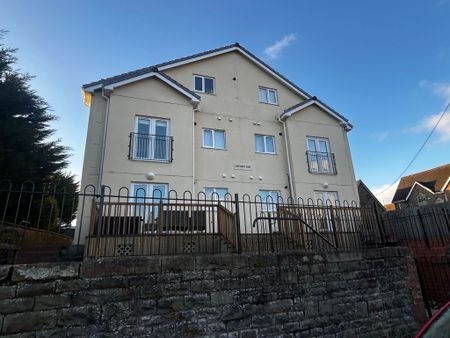 St Marys Court, Stepney Road, Burry Port, Carmarthenshire, SA16 0GX - Photo 5