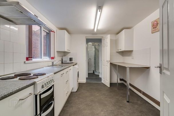 Flat 1, 45 Magdala Street, Belfast, BT7 1PU - Photo 1