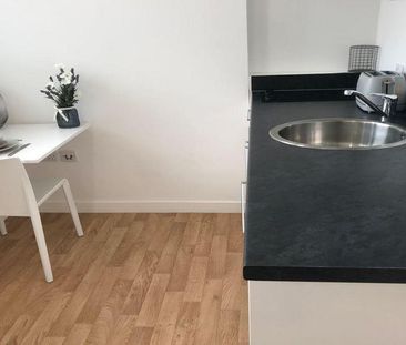 Studio to rent - Photo 3