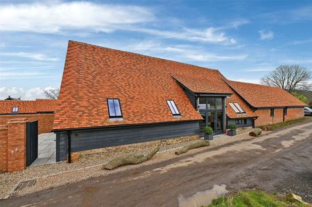 Stunning barn conversion new in February 2025 - Photo 4