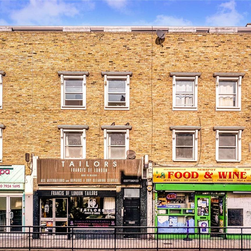 Lavender Hill, London, SW11 5RW - Photo 1
