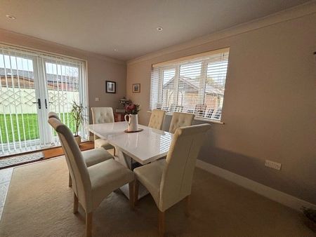 5 bedroom barn conversion to rent Brand Road, Great Barton, Bury St. Edmunds, Suffolk, IP31 - Photo 3