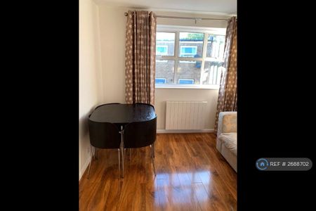 1 bedroom flat to rent - Photo 3