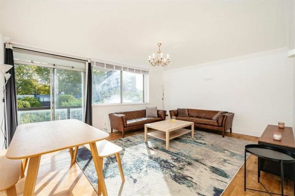 The Quadrangle, London, W2 - Photo 1