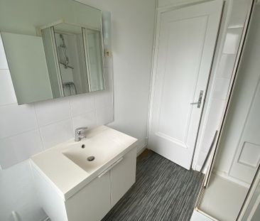 Location Appartement 3 pièces 63m² - Photo 5