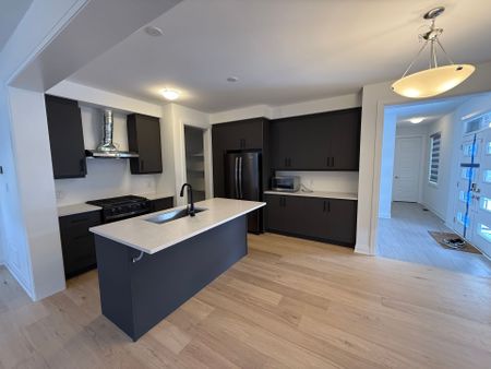 For Lease - 3407 Braeside Way, Pickering, Ontario - Photo 3