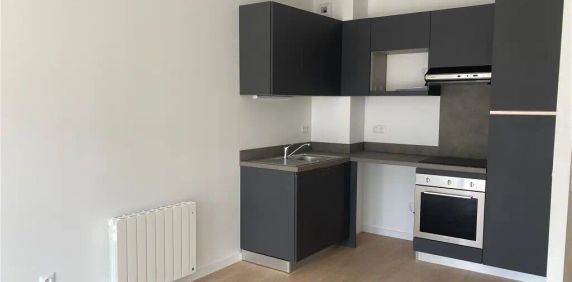 Location appartement 2 pièces - 46m² à Bayeux (14400) - Photo 2