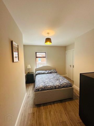43 Glenvarlock Street, Belfast, BT5 5GS - Photo 4