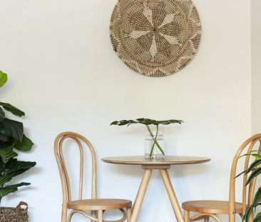 Stylish Coastal Living in the Heart of Freshwater - Photo 2