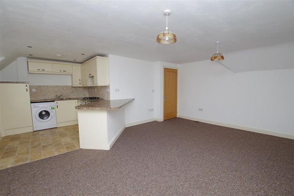 2 bedroom apartment to rent - Photo 1