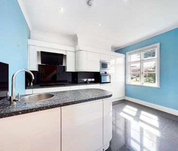 Bicester Road, Aylesbury - Photo 1