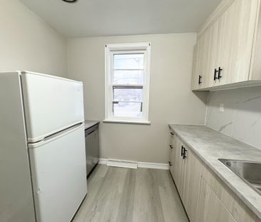 For Lease - 229 Crestwood Road, Vaughan, Ontario - Photo 5