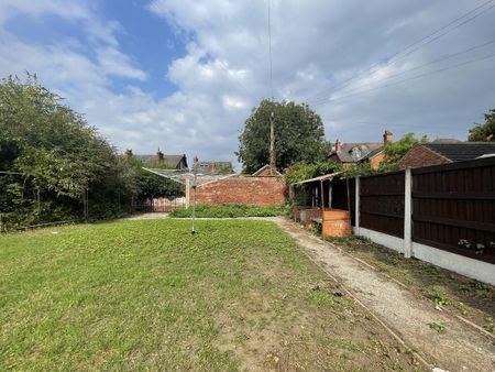 1 bedroom flat to rent - Photo 5