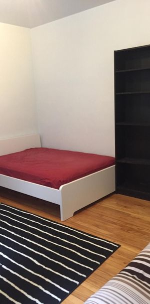 Chambre Meublée à Montréal - Photo 1