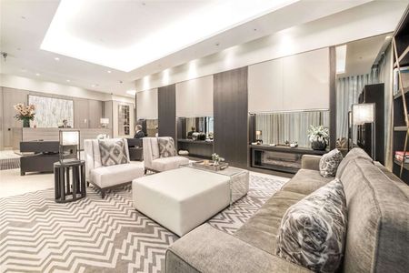 Beautiful apartment of over 700 sq ft on the 4th floor of the highly desirable Kings Gate development, with 24/7 concierge and excellent transport connections - Photo 2