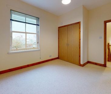 3 bedroom detached house to rent - Photo 6