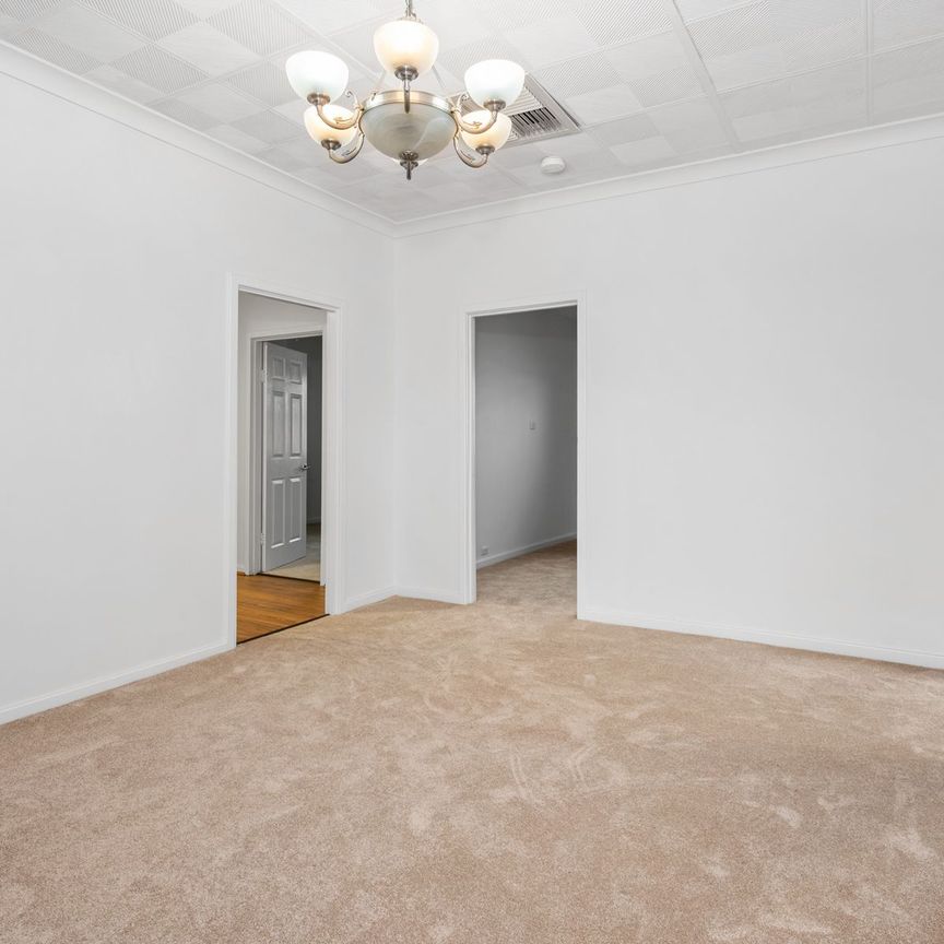 Beautifully renovated home perfectly positioned in the heart of town - Photo 1